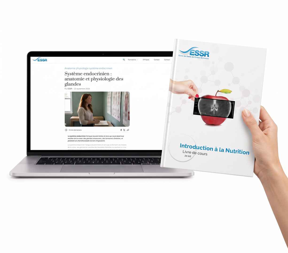 Un article du blog de l'ESSR ouvert sur un ordinateur portable et un support de cours imprimé de l'école