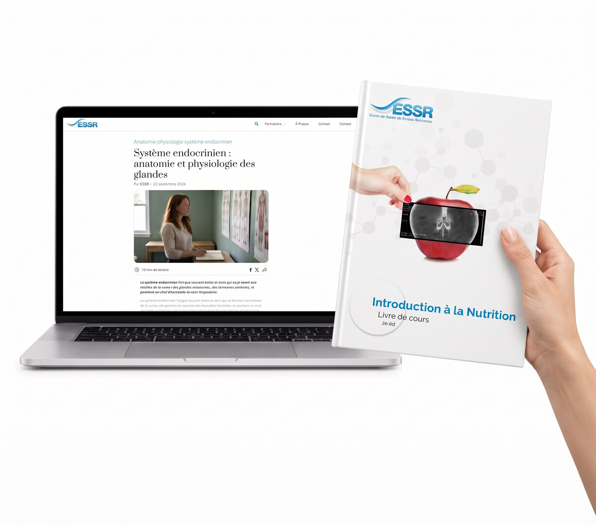 Un article du blog de l'ESSR ouvert sur un ordinateur portable et un support de cours imprimé de l'école